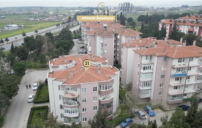 C21 Bal'dan Hasan Basri Çantay Mah.'de Satılık 2+1 Daire