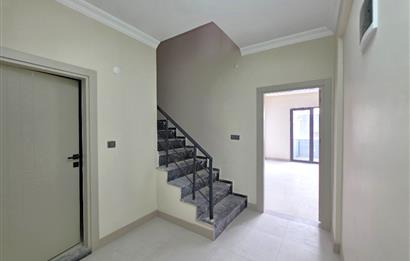 C21 Cius; Umurbey'de Satılık 4+1 Sıfır Ters Dubleks Daire