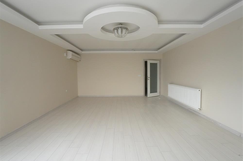 C21 Cius; Panorama Plus'ta Deniz Manzaralı Havuzlu Ara Kat Daire