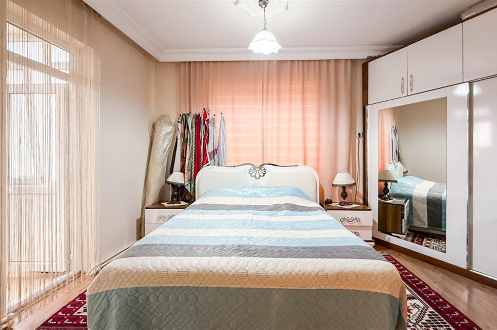 C21 Bal'dan Hasan Basri Çantay Mah.'de Satılık 2+1 Daire