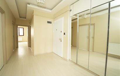 C21 Cius; Panorama Plus'ta Deniz Manzaralı Havuzlu Ara Kat Daire