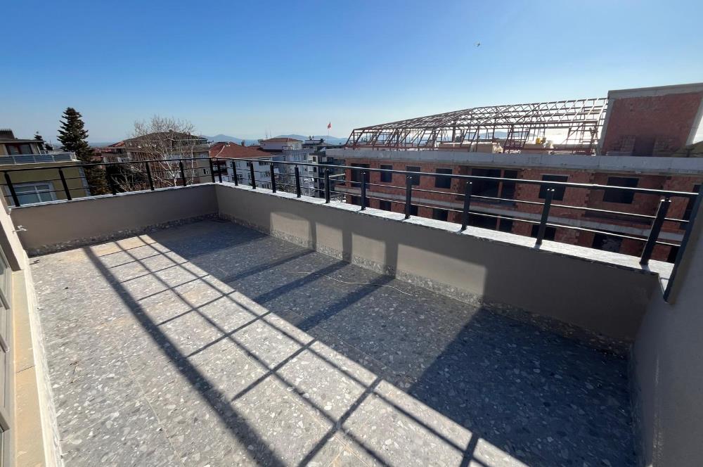 ALTINTEPE'DE DENİZ MANZARALI YERDEN ISITMALI KÖŞE 3+2 DUBLEKS