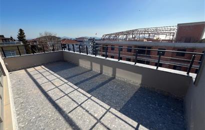 ALTINTEPE'DE DENİZ MANZARALI YERDEN ISITMALI KÖŞE 3+2 DUBLEKS