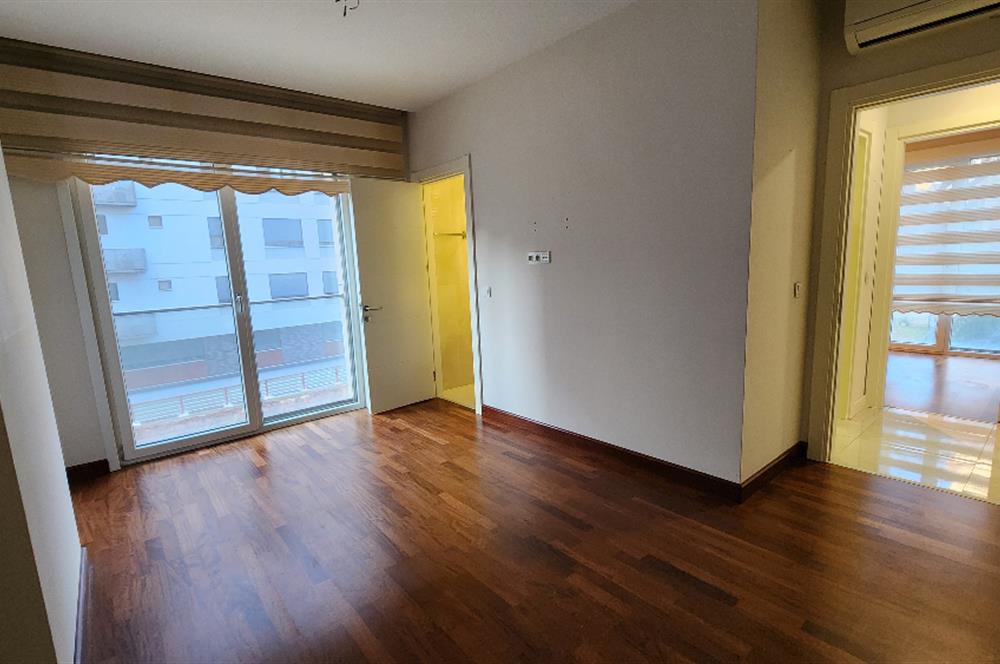 ÇİFTEHAVUZLAR SAHİLDE KEMAL SUNALDA YENİ BİNA 3+1 