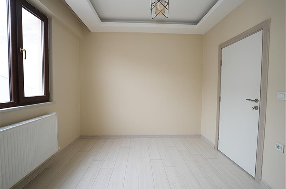 C21 Cius; Panorama Plus'ta Deniz Manzaralı Havuzlu Ara Kat Daire