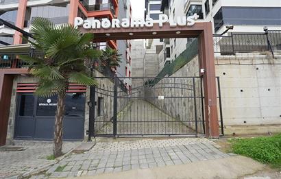 C21 Cius; Panorama Plus'ta Deniz Manzaralı Havuzlu Ara Kat Daire