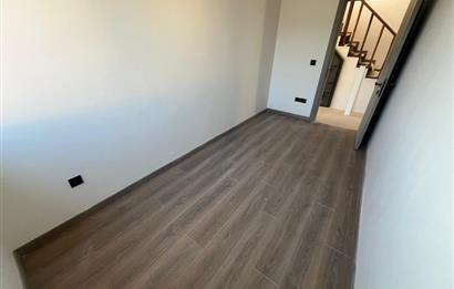 ALTINTEPE'DE DENİZ MANZARALI YERDEN ISITMALI KÖŞE 3+2 DUBLEKS