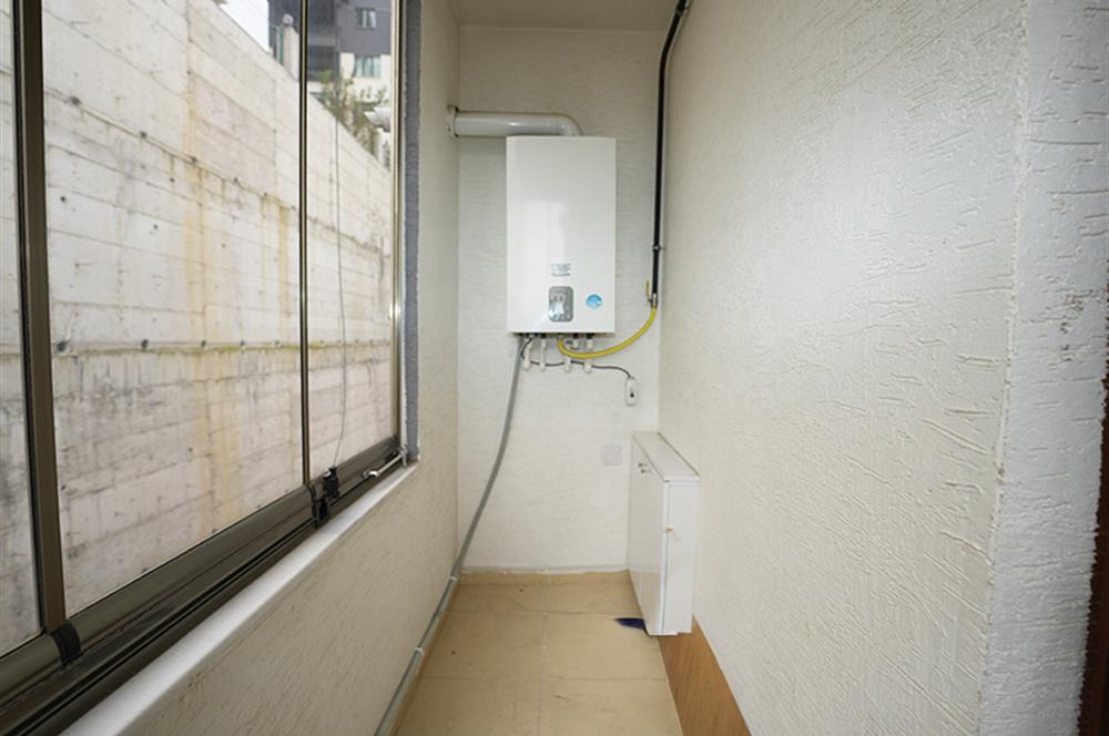 C21 Cius; Panorama Plus'ta Deniz Manzaralı Havuzlu Ara Kat Daire