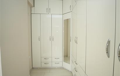 C21 Cius; Panorama Plus'ta Deniz Manzaralı Havuzlu Ara Kat Daire