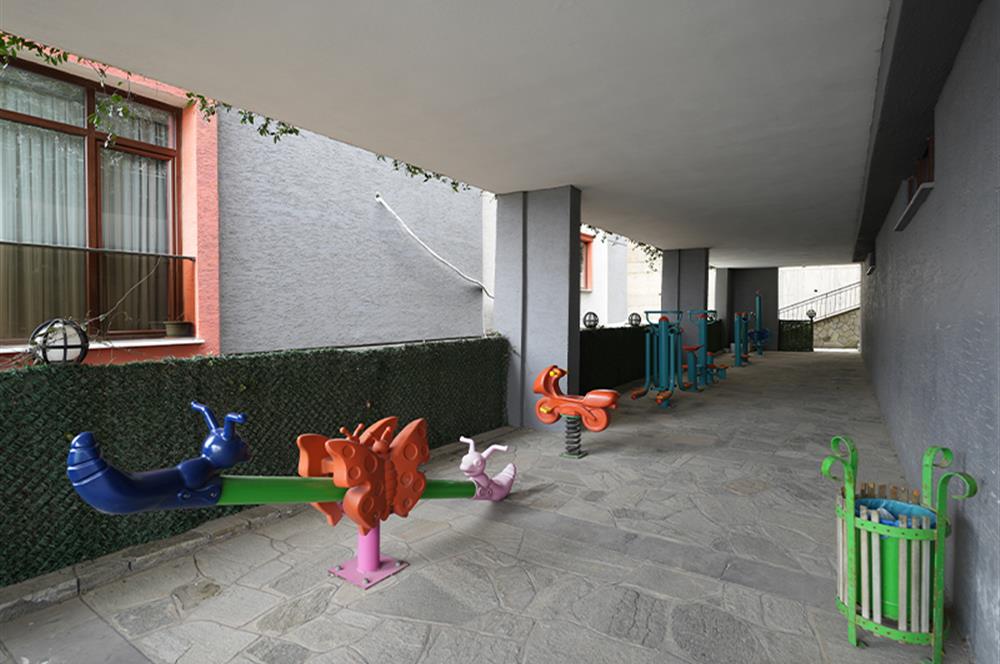 C21 Cius; Panorama Plus'ta Deniz Manzaralı Havuzlu Ara Kat Daire