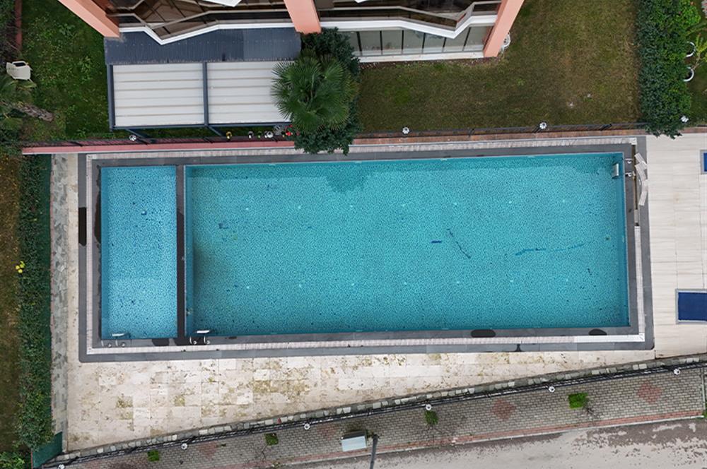 C21 Cius; Panorama Plus'ta Deniz Manzaralı Havuzlu Ara Kat Daire