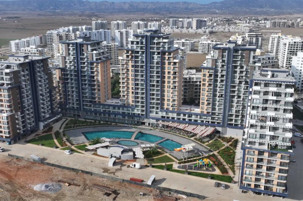 İskele Long Beach Riverside Life'da Tam Eşyalı 2+1 Satılık Daire