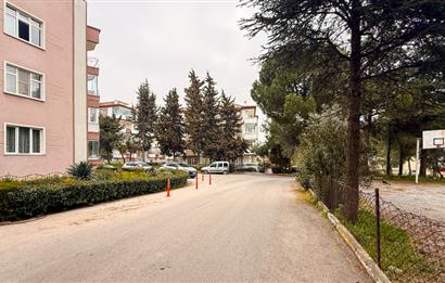 C21 Bal'dan Hasan Basri Çantay Mah.'de Satılık 2+1 Daire