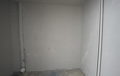 C21 Cius; Gazhane Caddesinde Kiralık Dükkan