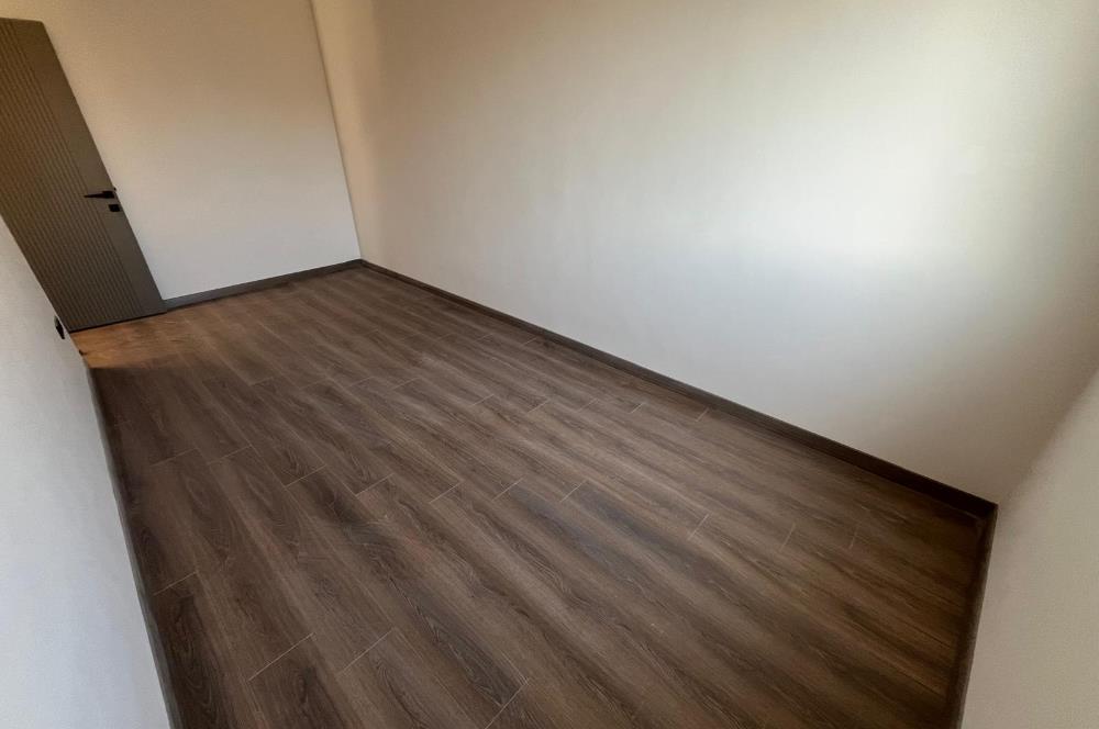 ALTINTEPE'DE DENİZ MANZARALI YERDEN ISITMALI KÖŞE 3+2 DUBLEKS