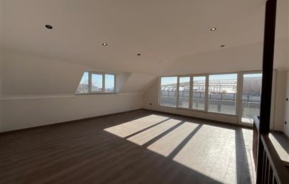 ALTINTEPE'DE DENİZ MANZARALI YERDEN ISITMALI KÖŞE 3+2 DUBLEKS