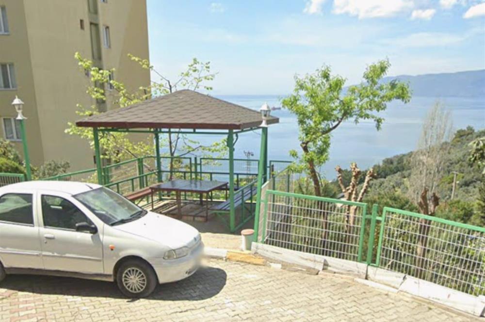 C21 Cius; Cumhuriyet'te Deniz Manzaralı Satılık Fırsat 3+1 Daire