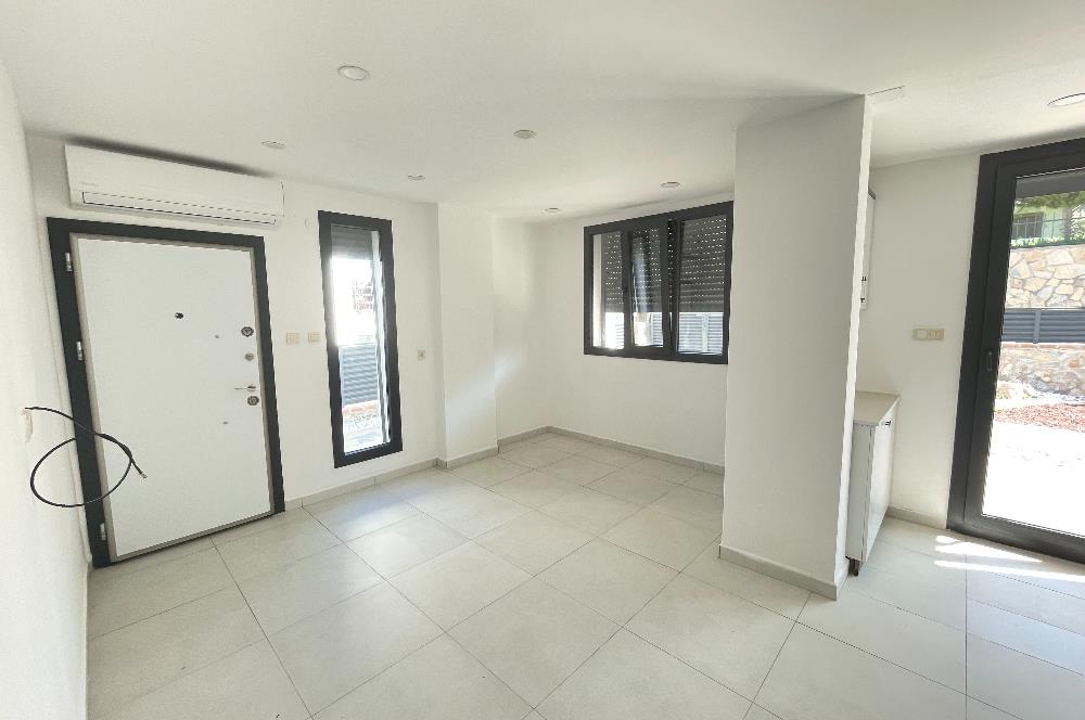 Bağla'da Deniz Manzaralı Kiralık Müstakil Dublex