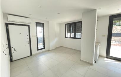 Bağla'da Deniz Manzaralı Kiralık Müstakil Dublex