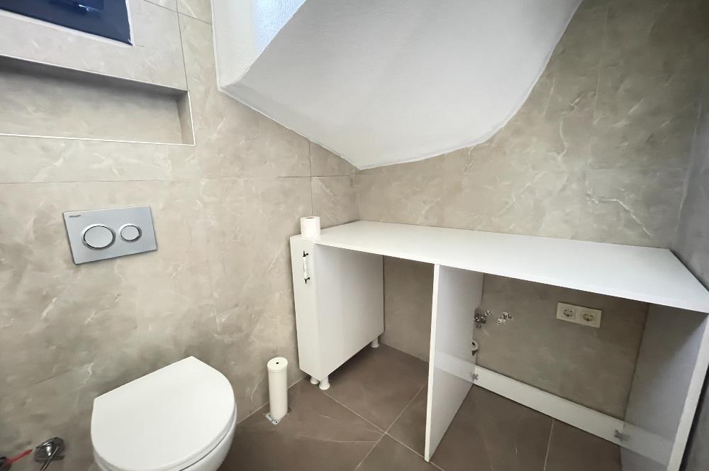 Bağla'da Deniz Manzaralı Kiralık Müstakil Dublex