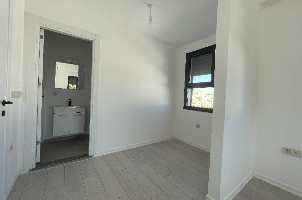 Bağla'da Deniz Manzaralı Kiralık Müstakil Dublex