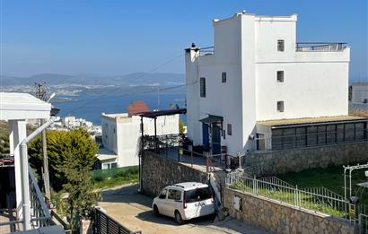 Bağla'da Deniz Manzaralı Kiralık Müstakil Dublex