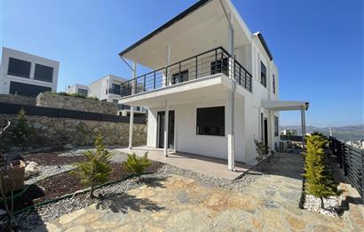 Bağla'da Deniz Manzaralı Kiralık Müstakil Dublex