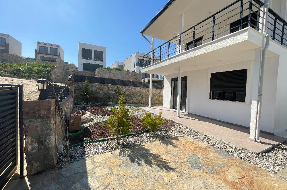 Bağla'da Deniz Manzaralı Kiralık Müstakil Dublex