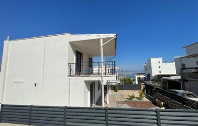 Bağla'da Deniz Manzaralı Kiralık Müstakil Dublex
