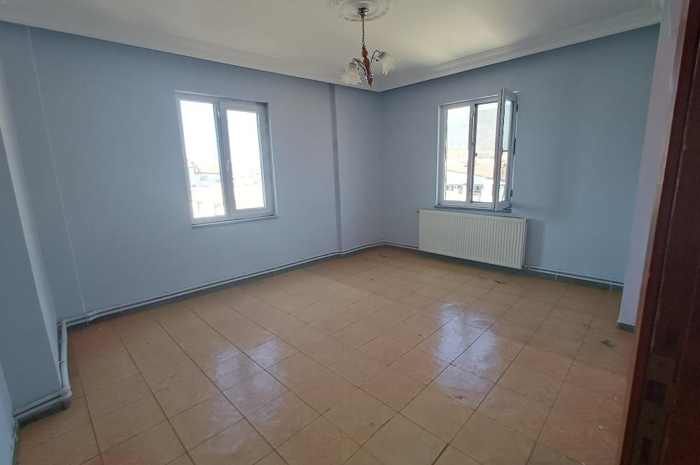 C21 Cius; Orhangazi Caddesinde 120 m2 3+1 Geniş Daire