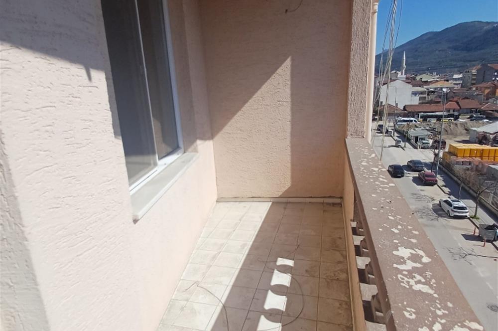 C21 Cius; Orhangazi Caddesinde 120 m2 3+1 Geniş Daire