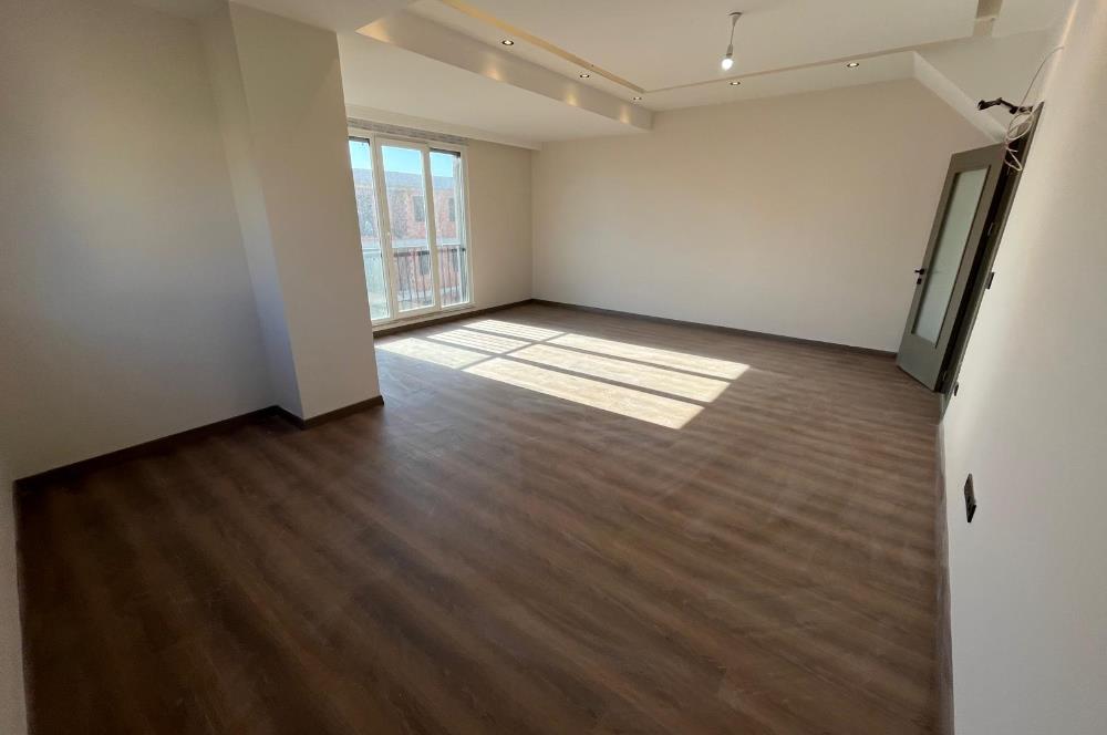 ALTINTEPE'DE DENİZ MANZARALI YERDEN ISITMALI KÖŞE 3+2 DUBLEKS