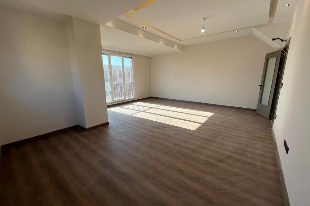 ALTINTEPE'DE DENİZ MANZARALI YERDEN ISITMALI KÖŞE 3+2 DUBLEKS