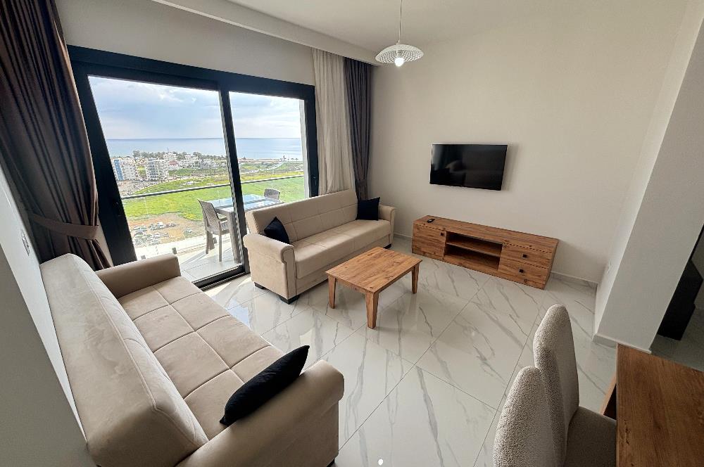 İskele Long Beach Riverside Life'da Tam Eşyalı 2+1 Satılık Daire