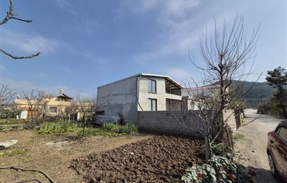 C21 Cius; Kumsaz'da Bahçeli Çift Cephe Yeni Yapı Müstakil Ev