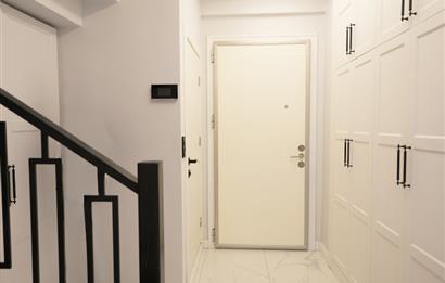 C21 Cius; Umurbey'de Bahçeli Dubleks Villa