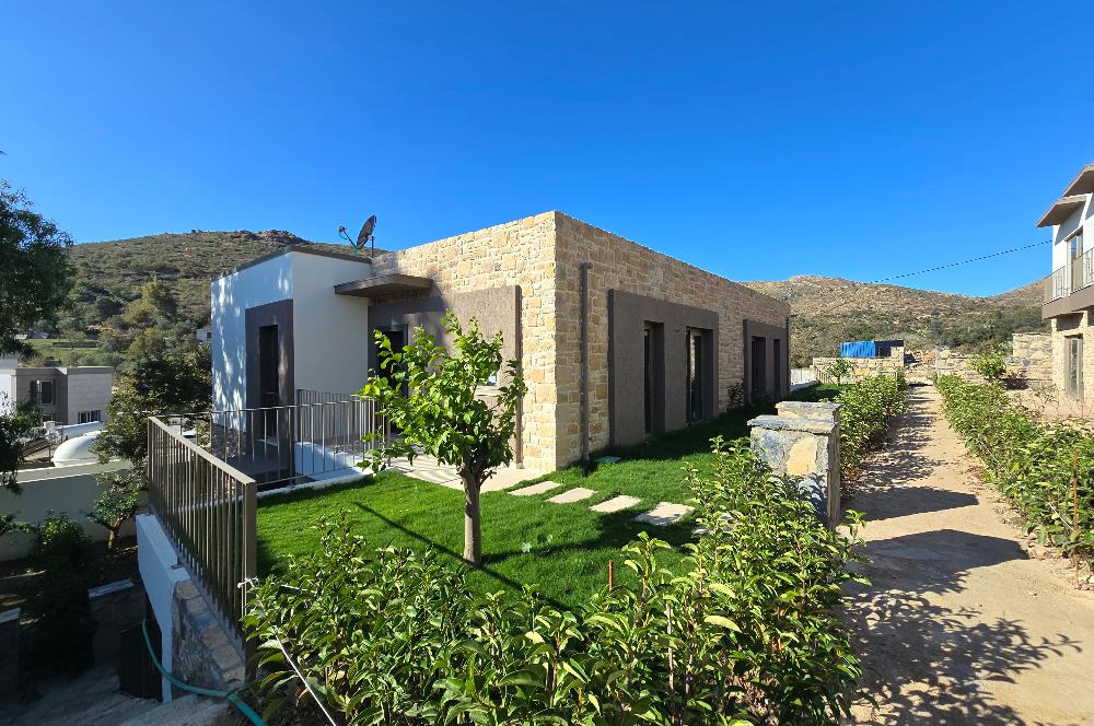 Dereköyde Yeni Sitede Bahçe Kullanımlı Kiralık 2+1 Daire 