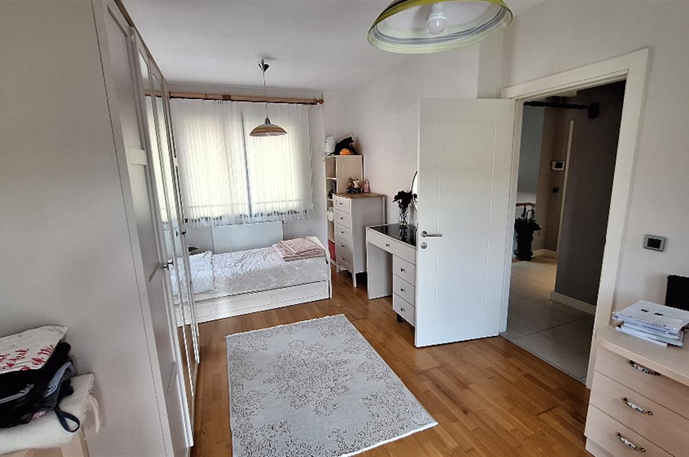 MERKEZ ZEKERİYAKÖY SİTESİ, KİRALIK 3+1 BAHÇE KATI DUBLEKS DAİRE