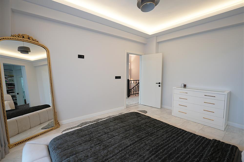 C21 Cius; Umurbey'de Bahçeli Dubleks Villa