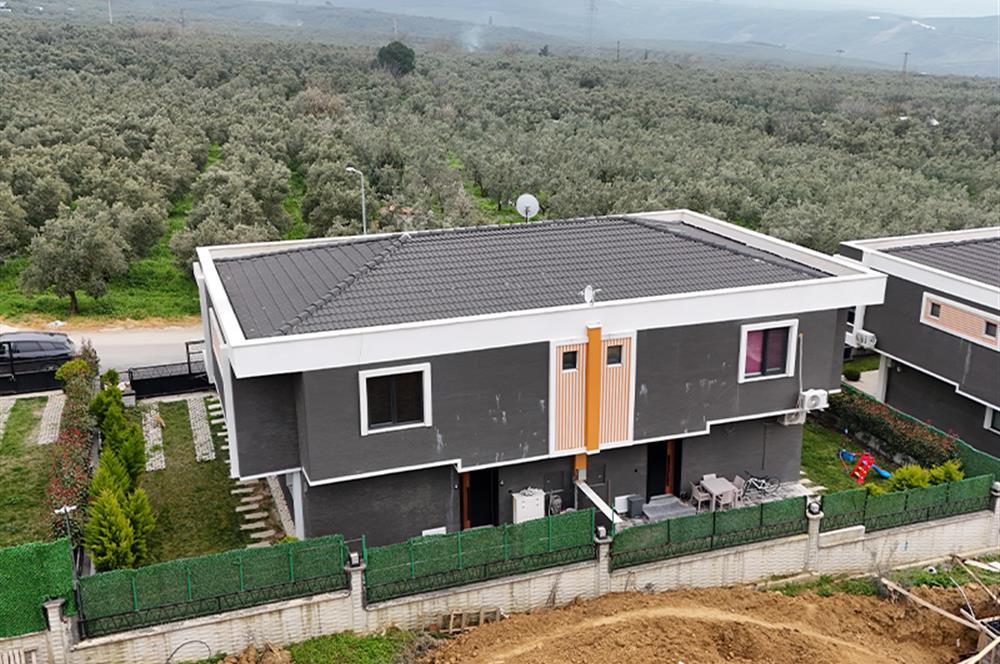 C21 Cius; Umurbey'de Bahçeli Dubleks Villa