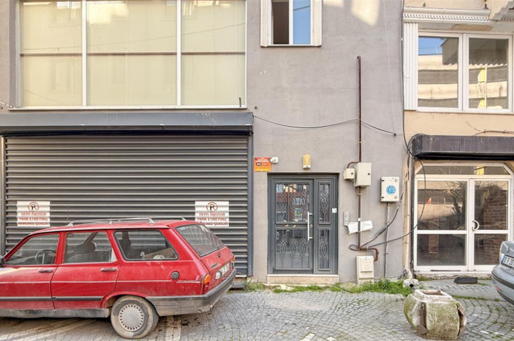 C21'DEN ÇARŞI ALACAMESCİD LOKASYONLU KOMPLE KİRALIK İŞ YERİ