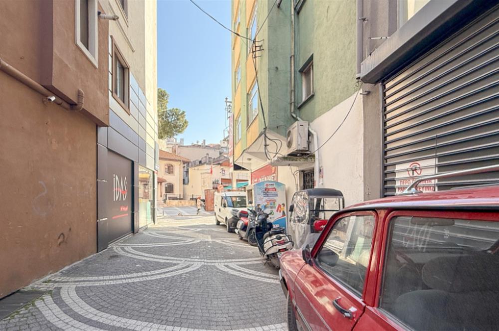 C21'DEN ÇARŞI ALACAMESCİD LOKASYONLU KOMPLE KİRALIK İŞ YERİ
