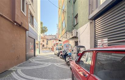 C21'DEN ÇARŞI ALACAMESCİD LOKASYONLU KOMPLE KİRALIK İŞ YERİ