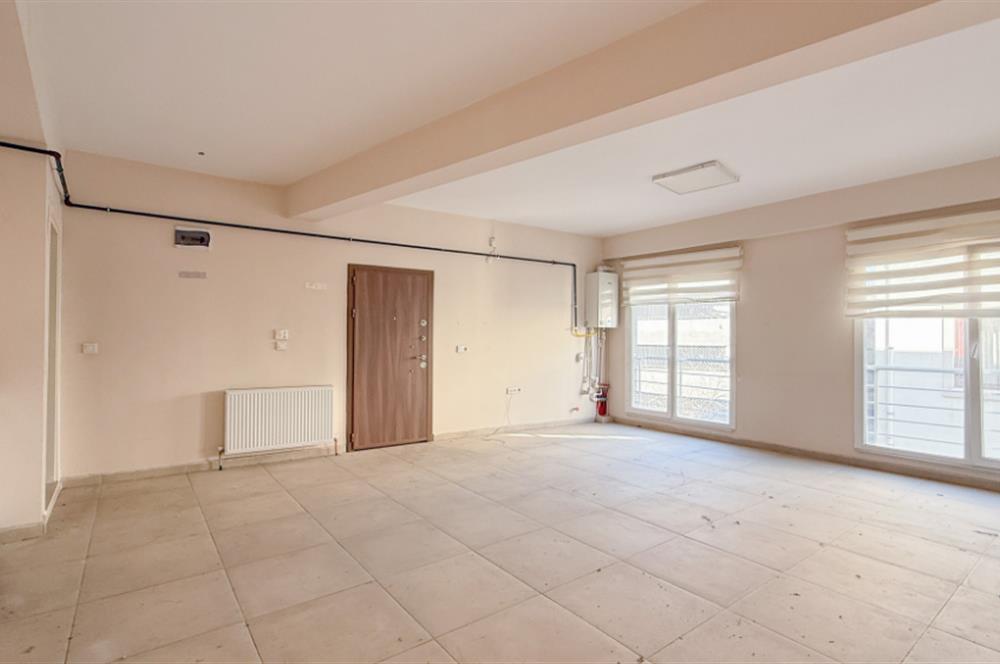 C21'DEN ÇARŞI ALACAMESCİD LOKASYONLU KOMPLE KİRALIK İŞ YERİ