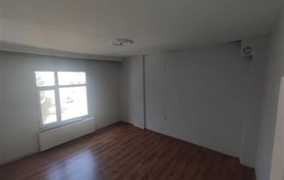 Mimarsinan'da Kiralık Bakımlı 3+1 Daire (100m², Sahile Yakın)