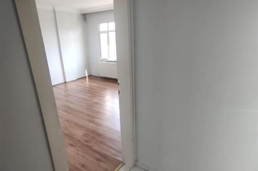 Mimarsinan'da Kiralık Bakımlı 3+1 Daire (100m², Sahile Yakın)