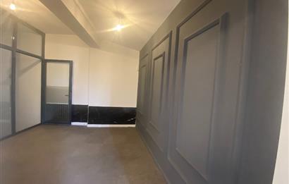 C21 İZ MEHMET ÇAKAR'DAN MERKEZ'DE SATILIK 3+1 OFİS