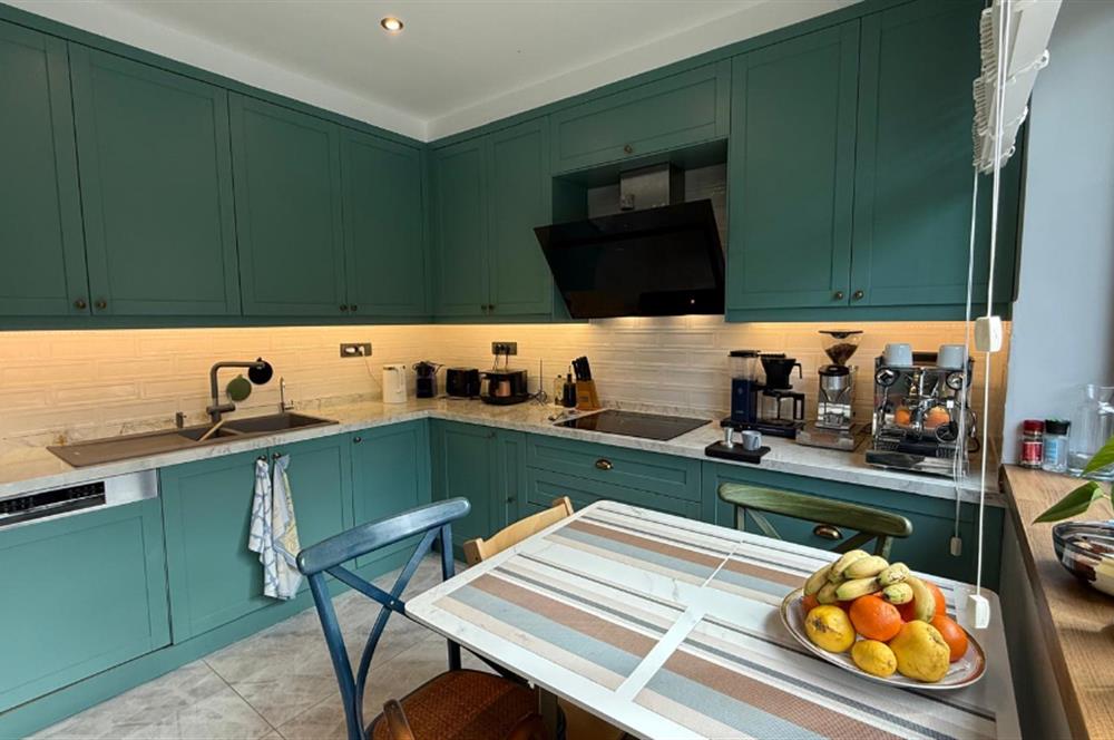 KÖY PROJESİ 1.ETAPTA 4+1 EŞYALI KİRALIK KÖŞE BAHÇE DUBLEKS