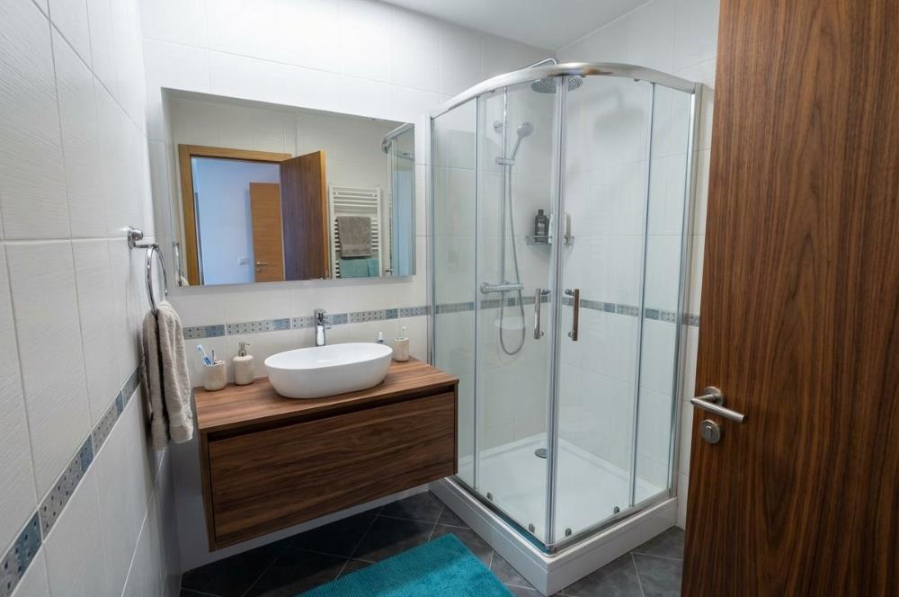 Şişli Plazada Değerli Lokasyonda full manzaralı Özel 2+1