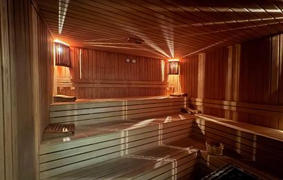 Şişli Plazada Değerli Lokasyonda full manzaralı Özel 2+1